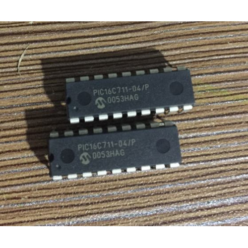 PIC16C711-04/P